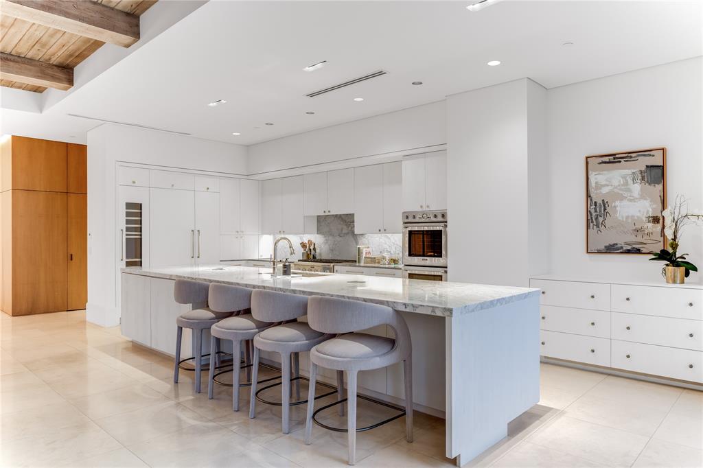 Residences at The Stoneleigh - Residential