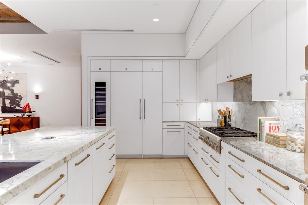 Residences at The Stoneleigh - Residential