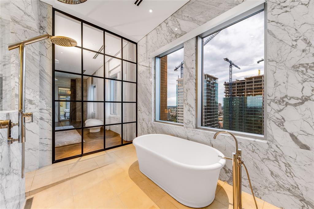 Residences at The Stoneleigh - Residential