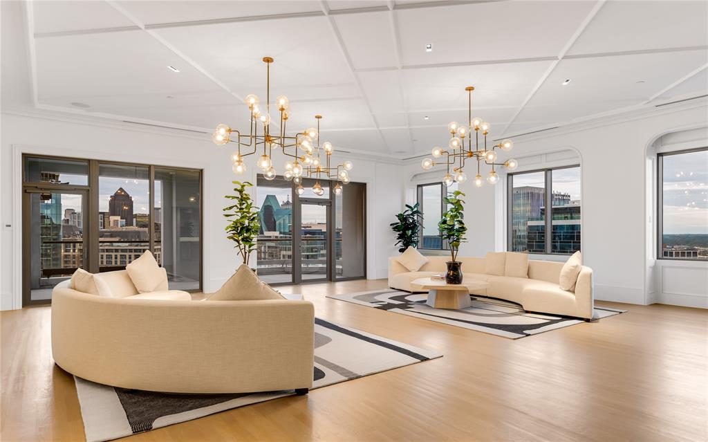 Residences at The Stoneleigh - Residential