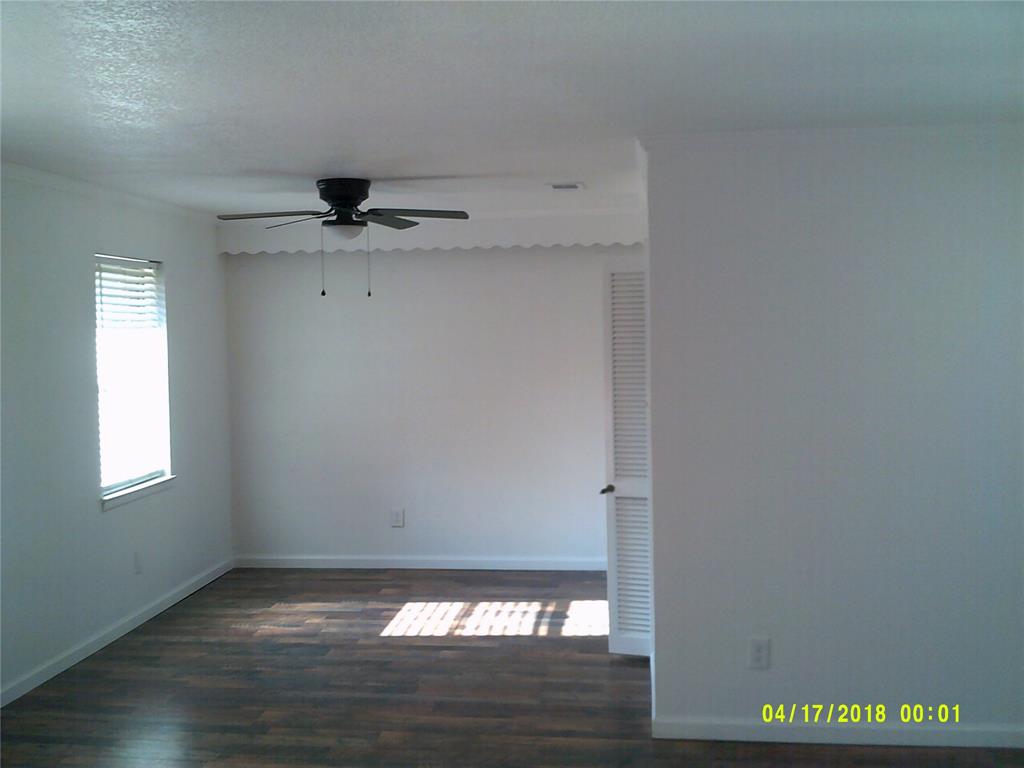 Photo 2 of 17 of 602 Dennis Drive house