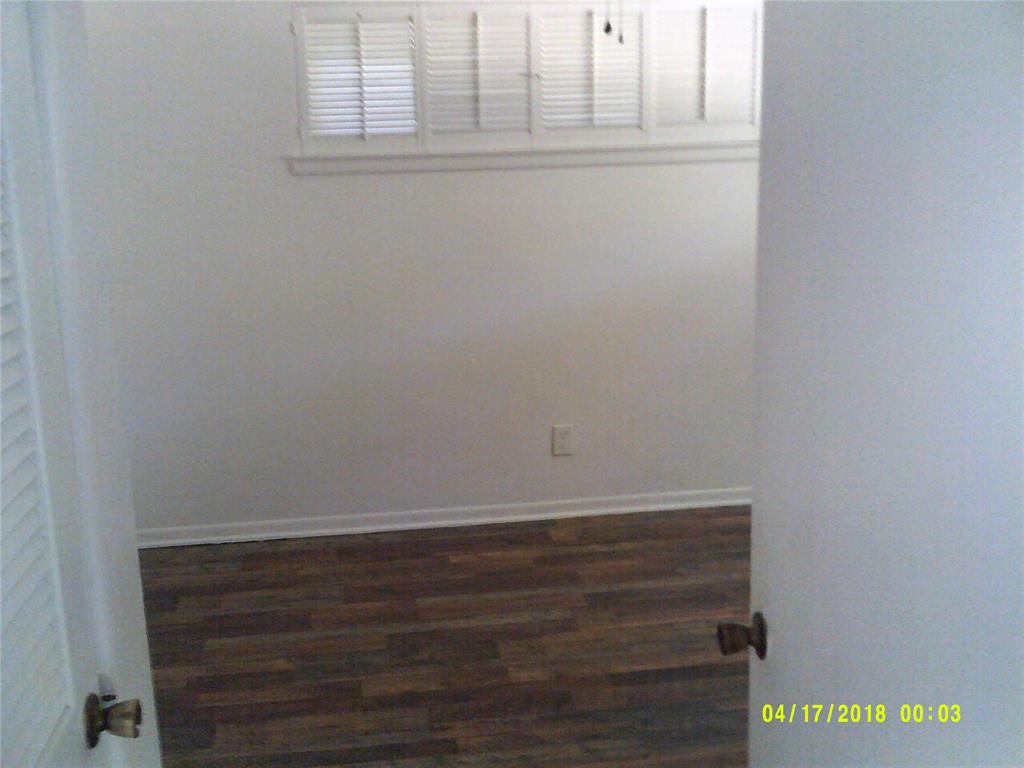 Photo 9 of 17 of 602 Dennis Drive house