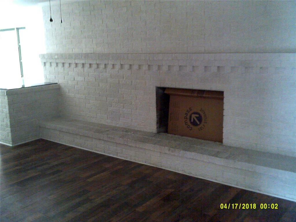 Photo 3 of 17 of 602 Dennis Drive house