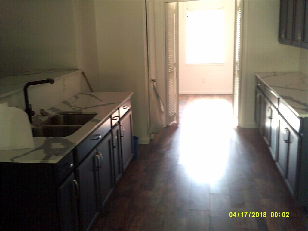 Photo 5 of 17 of 602 Dennis Drive house