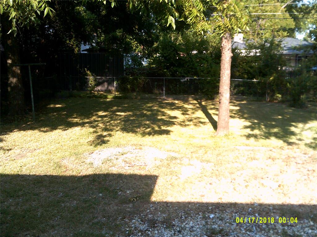 Photo 11 of 17 of 602 Dennis Drive house