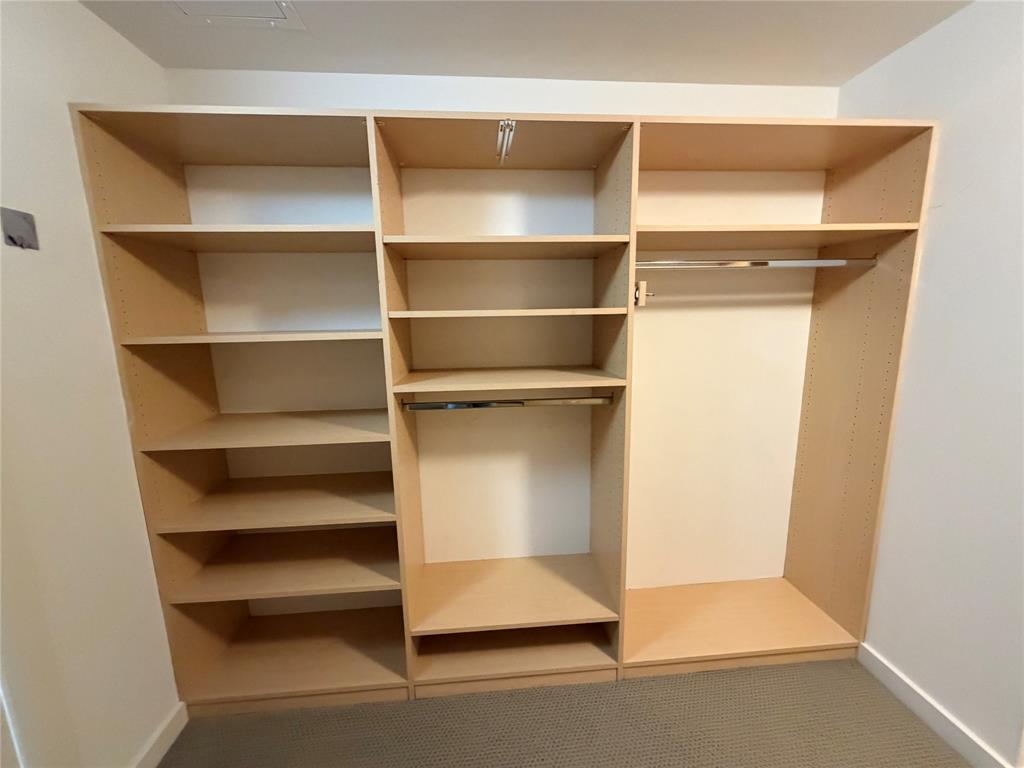 4040 N Hall Street 309