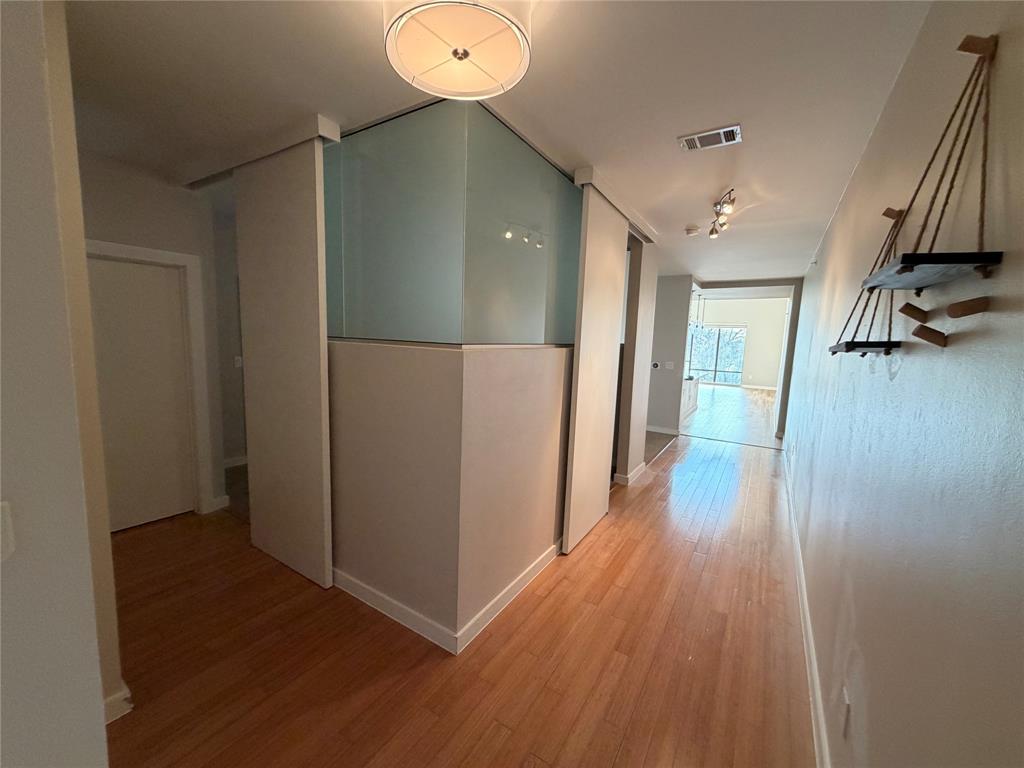 4040 N Hall Street 309