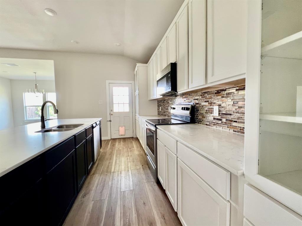 7300 Mistletoe Trail