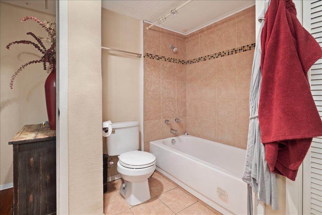 Westmount Condos Ph 01 - Residential