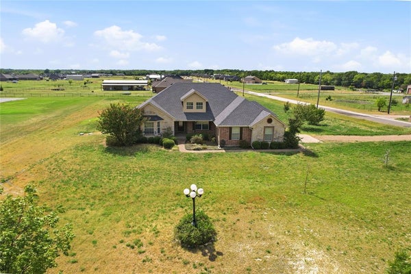 101 CHEYENNE TRL, TRENTON, TX 75490 - Image a0b2d05bc08d515f09685b4cd87e321c/319739862