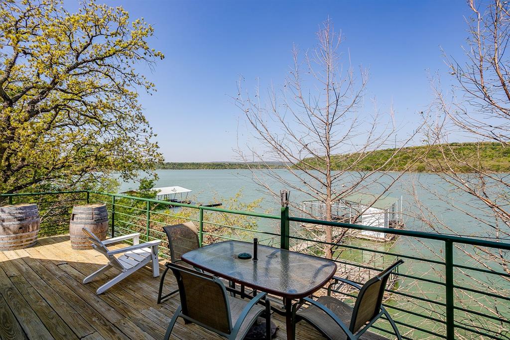 922 S Lakeview Drive