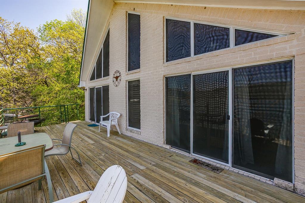 922 S Lakeview Drive