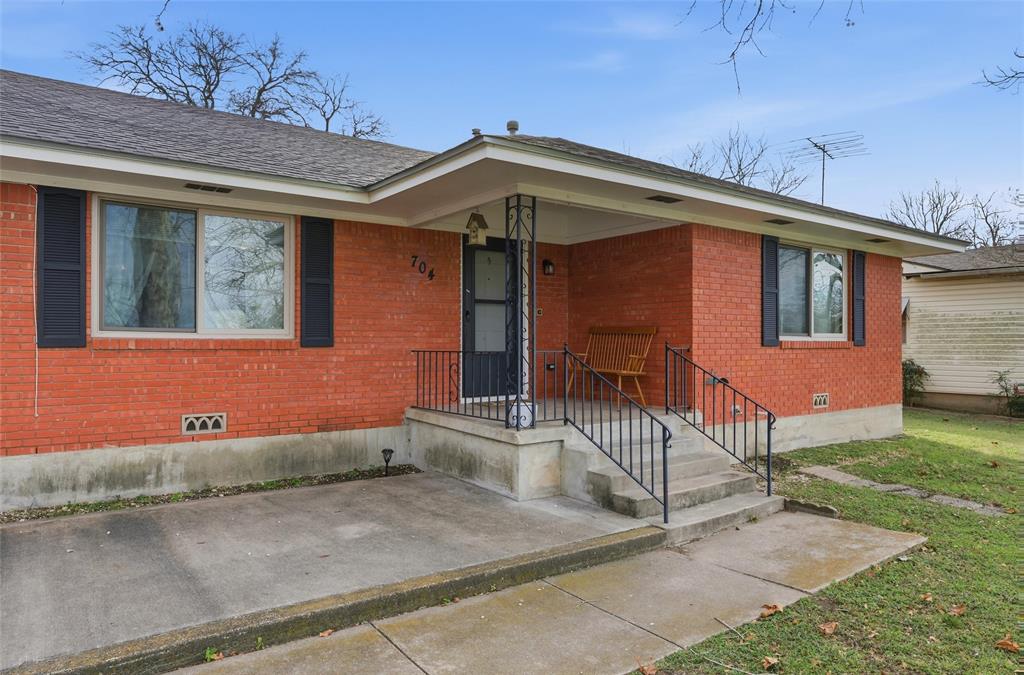 Davis Last - Residential