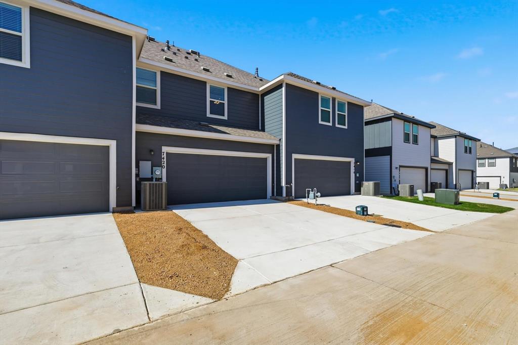 Tavolo Park Twnhms - Residential