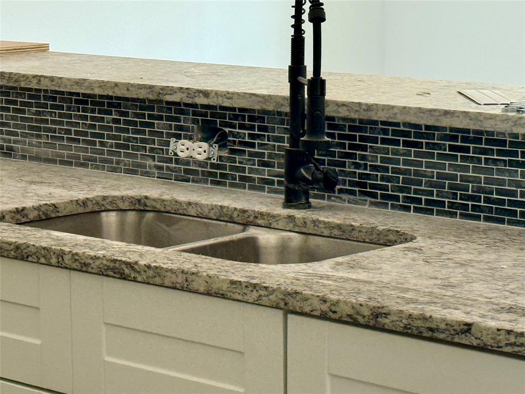 Lakeway Harbor - Residential