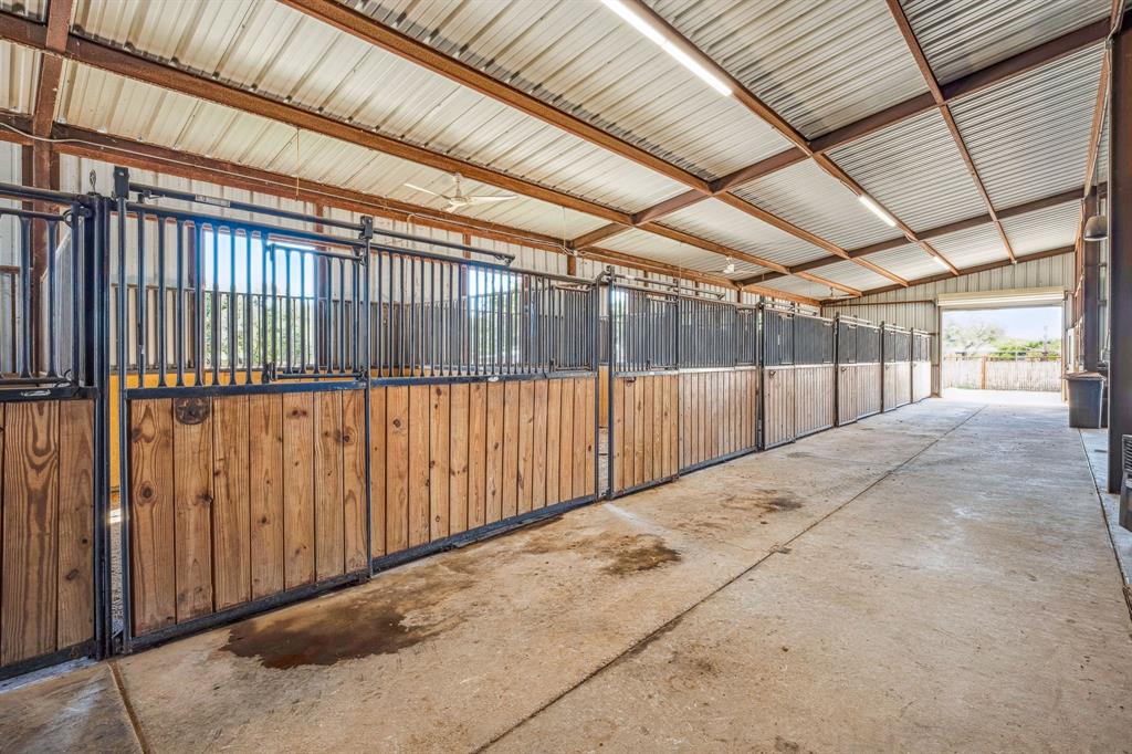 A0520 MENEFEE JARRETT; - Farm