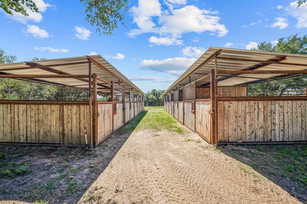 A0520 MENEFEE JARRETT; - Farm