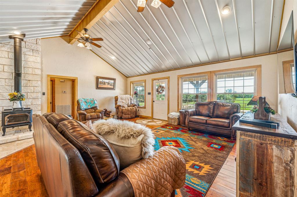 A0520 MENEFEE JARRETT; - Farm