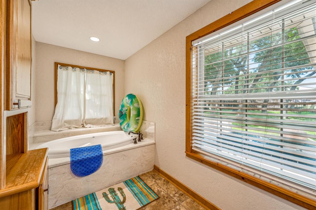 A0520 MENEFEE JARRETT; - Farm