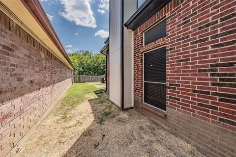 Tiny photo for 969 Remington Trail, Mesquite, TX 75181 (MLS # 21341909)
