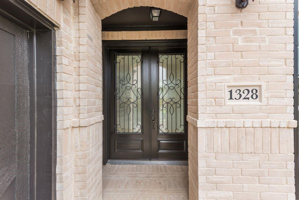 1328 Cartona Road
