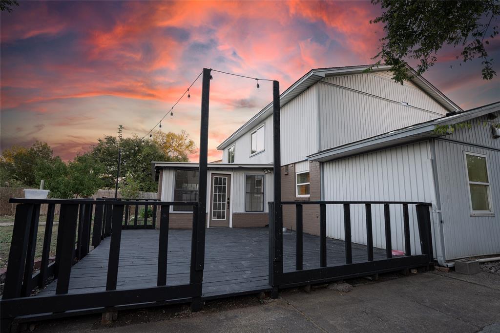 Walnut Terrace 04 - Residential