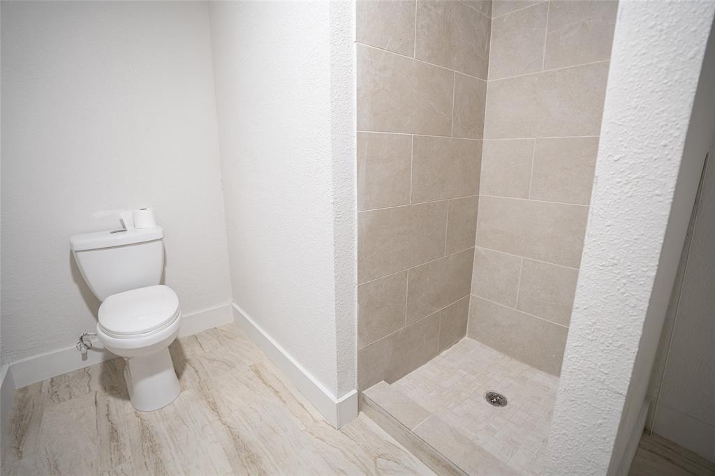 Walnut Terrace 04 - Residential