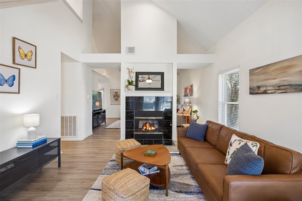 1002 Charter Oak Street