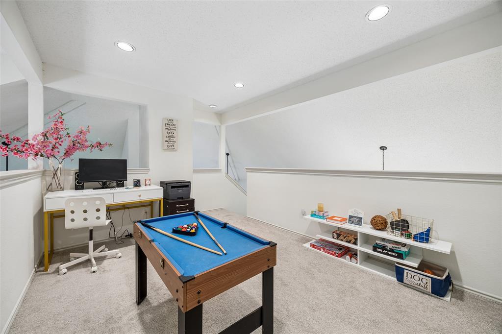 1002 Charter Oak Street