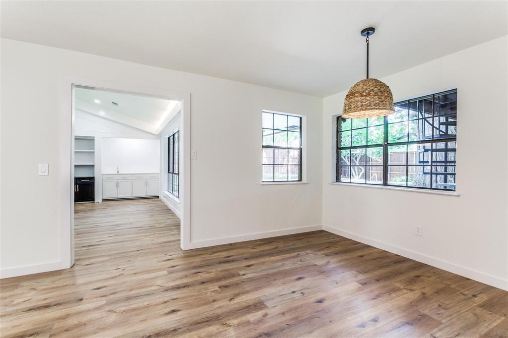 207 Meadowdale Drive