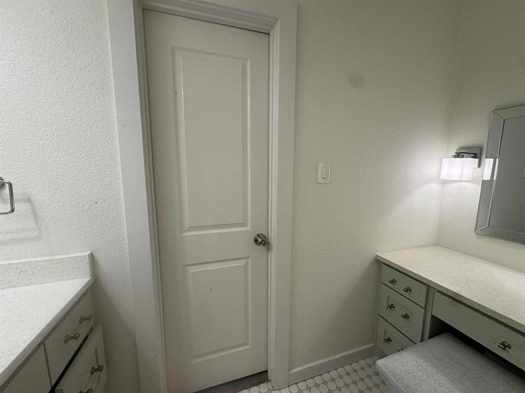 207 Meadowdale Drive