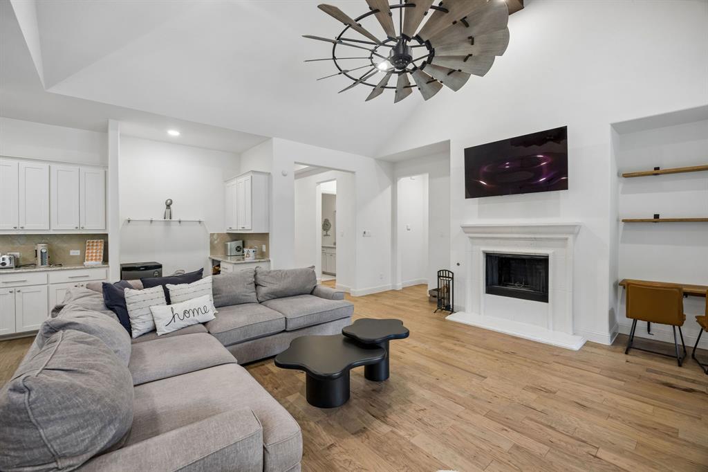 1713 Angus Drive