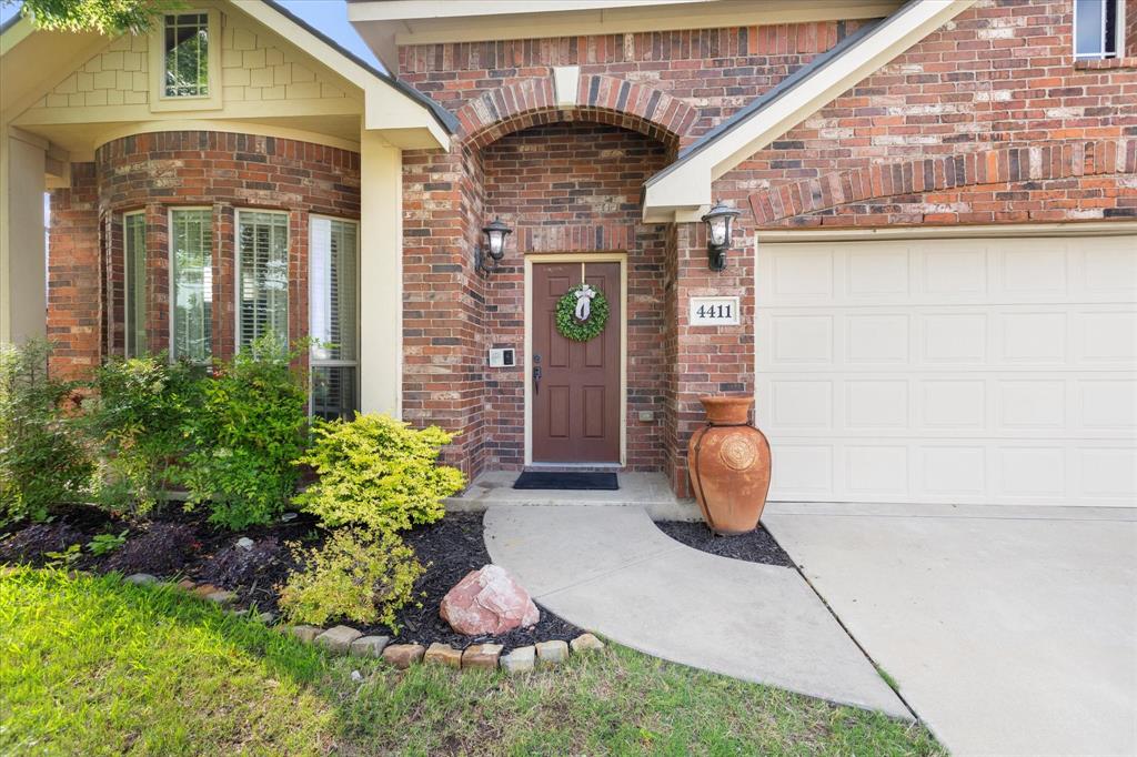 4411 Waterford Glen Drive
