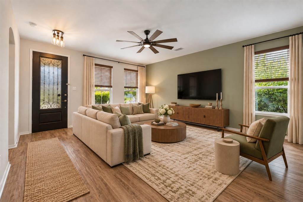 1409 Ellis Lane