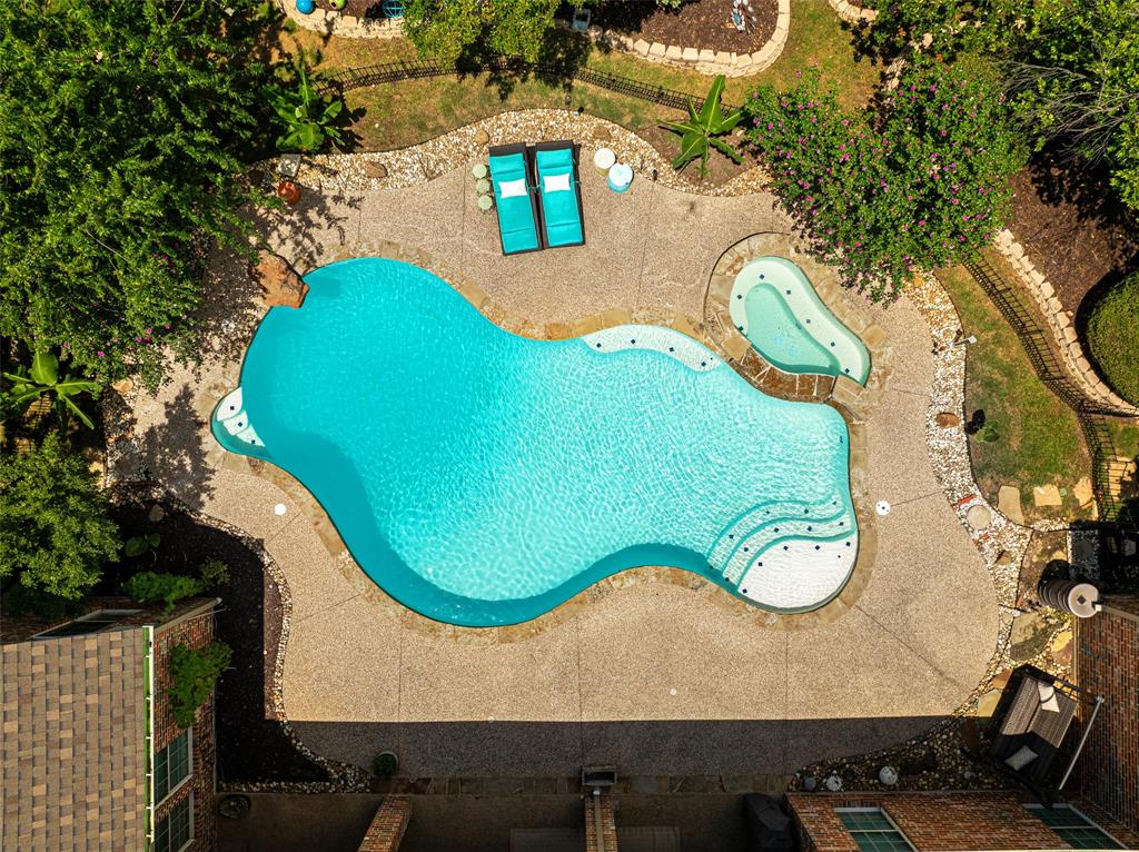 5804 Beechwood Court