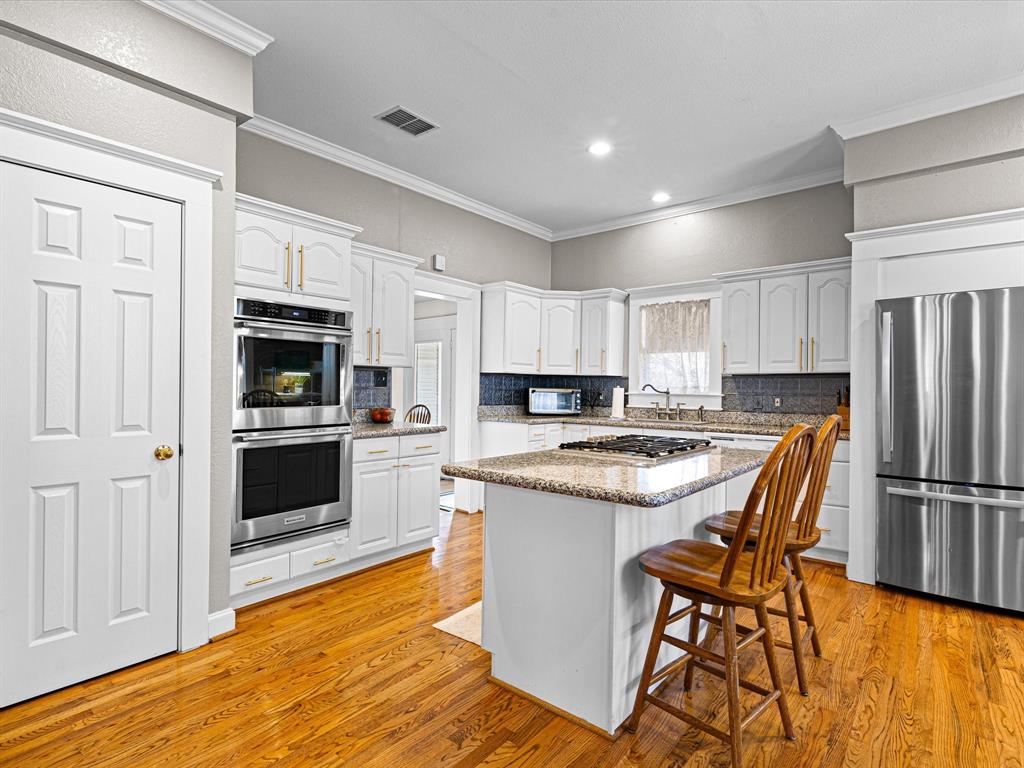 University-Rev - Residential