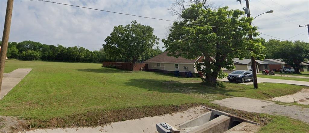 MCKINNEY JAMES - Land