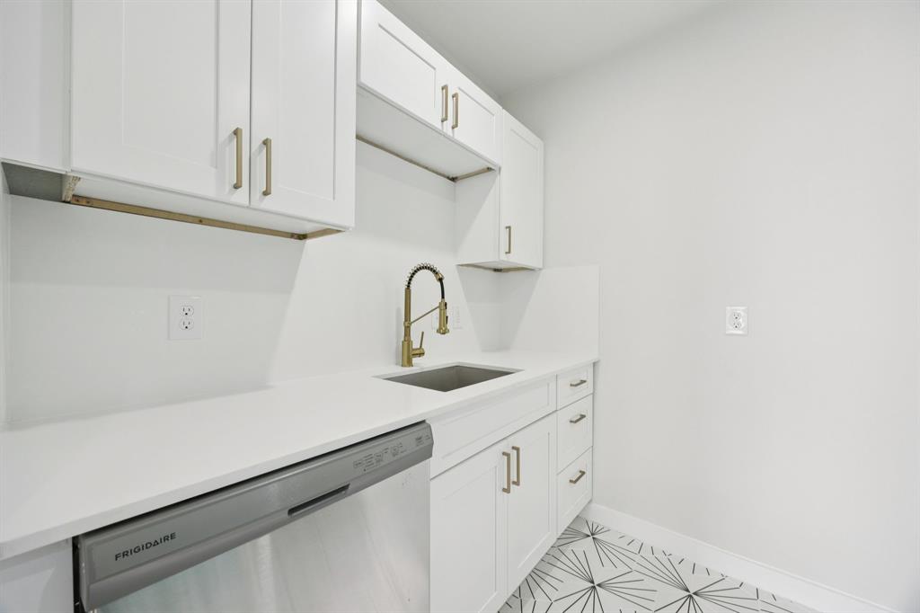 City Bl 987 - Residential Lease