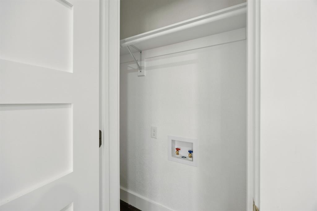 City Bl 987 - Residential Lease