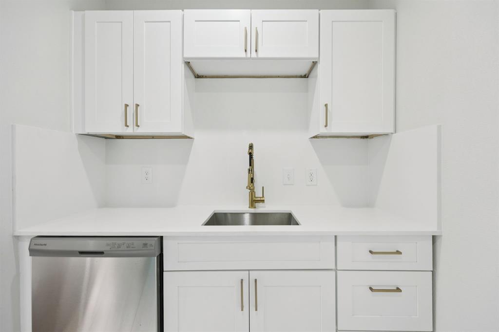 City Bl 987 - Residential Lease