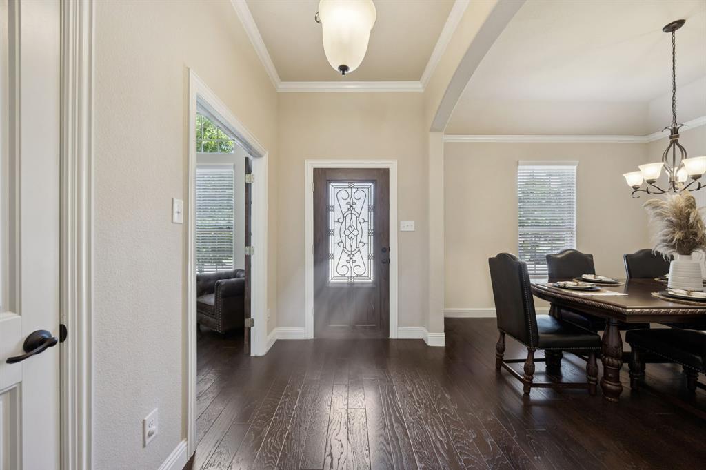 1812 Drake Drive