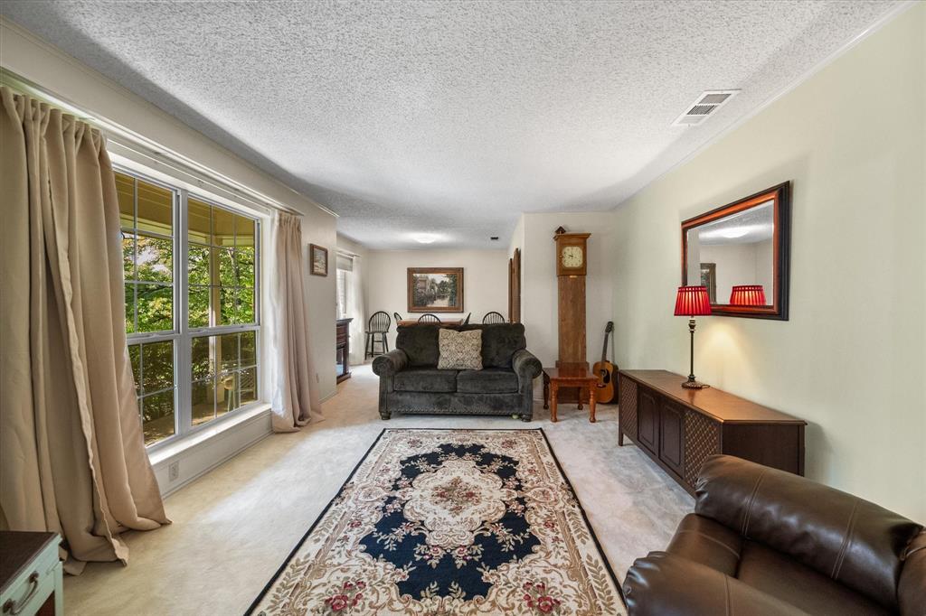 2213 Shadywood Court