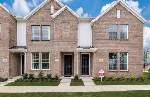 Photo of 5114 Heritage Street, Haltom City, TX 76117 (MLS # 21366752)