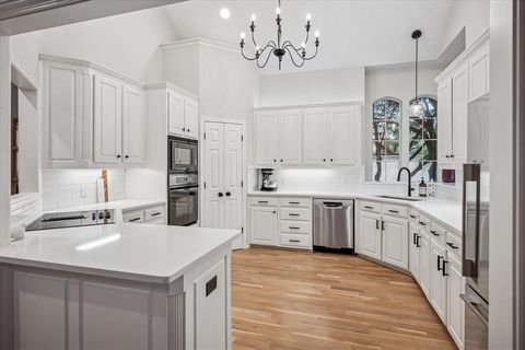 Tiny photo for 5800 Hunter Trail, Colleyville, TX 76034 (MLS # 21097356)