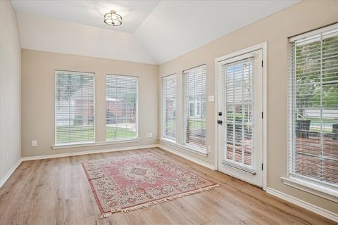 Tiny photo for 5800 Hunter Trail, Colleyville, TX 76034 (MLS # 21097356)