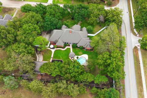 Tiny photo for 5800 Hunter Trail, Colleyville, TX 76034 (MLS # 21097356)