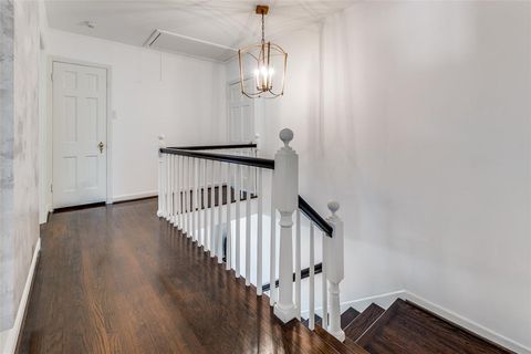 Tiny photo for 4641 Mockingbird Lane, Highland Park, TX 75209 (MLS # 21077976)