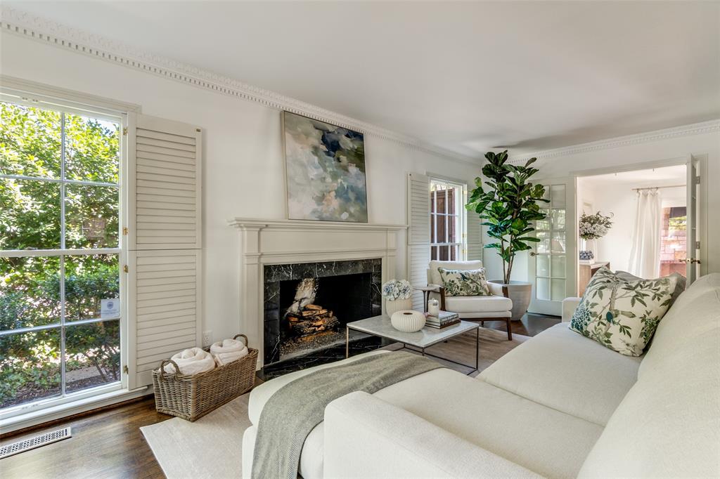 4641 Mockingbird Lane