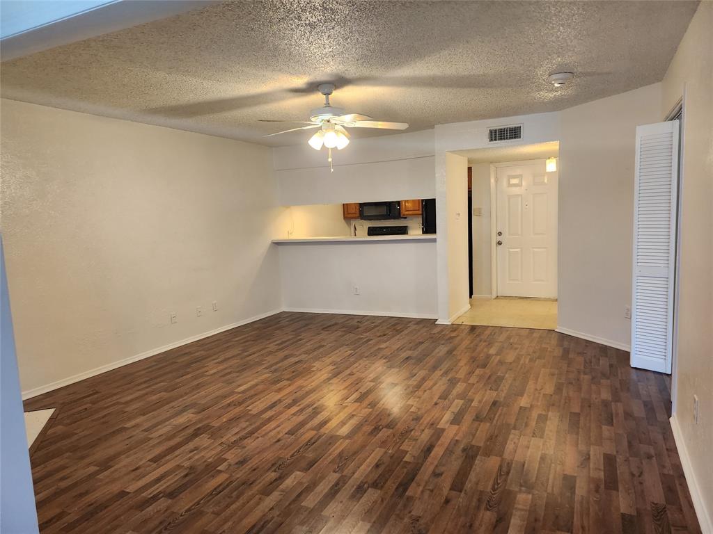 Cambridge Condos Ph 01 03 - Residential