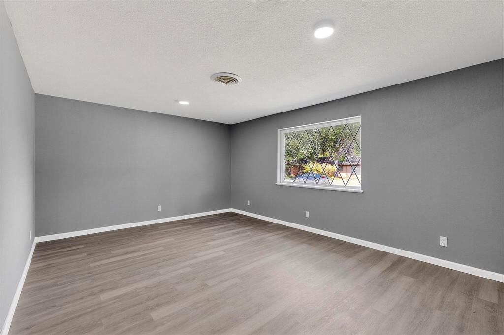 MEADOWBROOK ESTATE - Residential